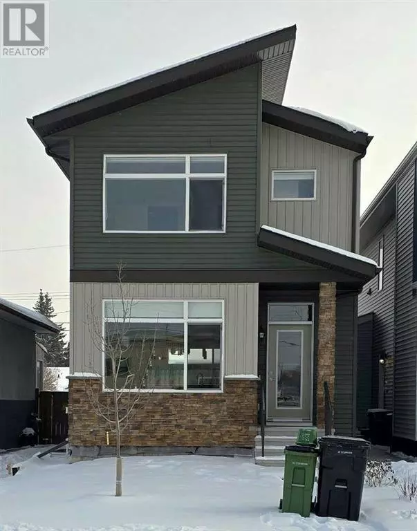 Edmonton, AB T5P3B9,Upstairs, 10923 159 Street NW