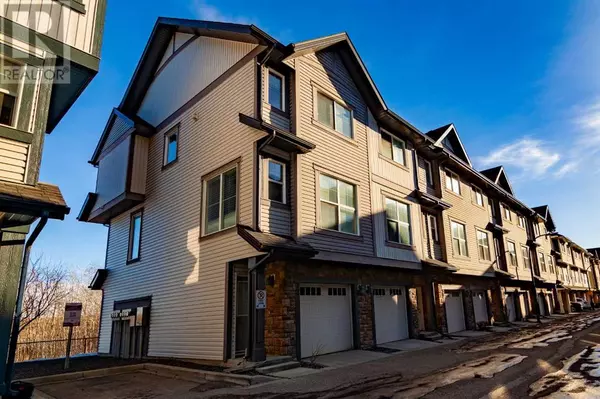 72 New Brighton Point SE, Calgary, AB T2Z1B8