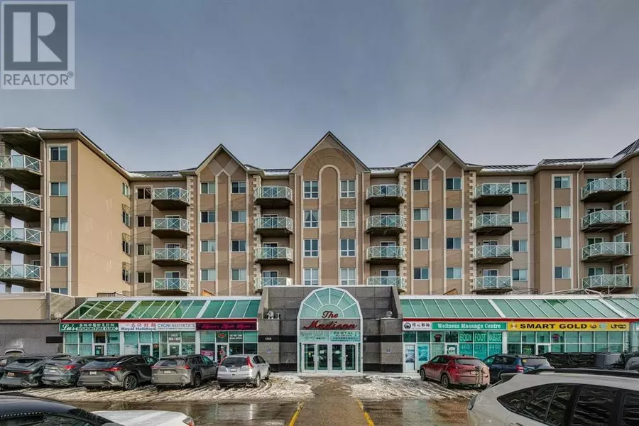 142, 1518 Centre Street NE, Calgary, AB T2E2R9