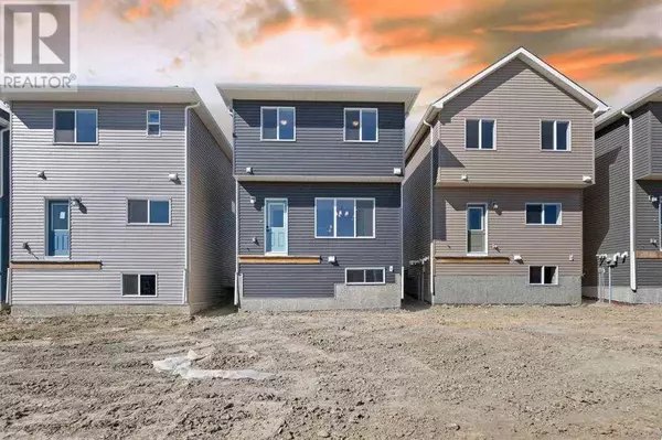 Airdrie, AB T4B5M4,718 Bayview Hill SW