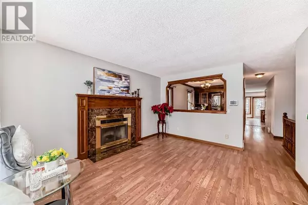 Calgary, AB T2X2W7,80 Suncastle Crescent SE