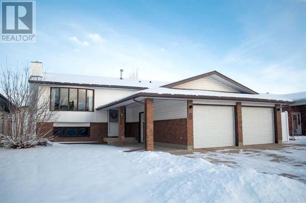 8 Rideau Close SE, Medicine Hat, AB T1B3Y1