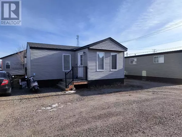 5, 1048 Elk Avenue, Pincher Creek, AB T0K1W0