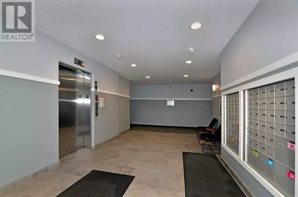 Calgary, AB T3M3T1,2206, 220 Seton Grove SE