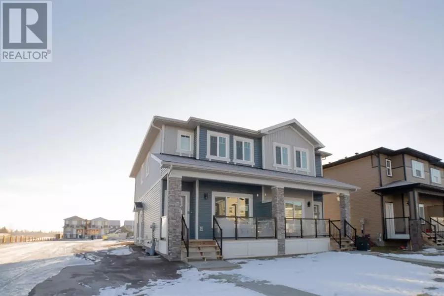 261 Midgrove Mews SW, Airdrie, AB T4B5K8