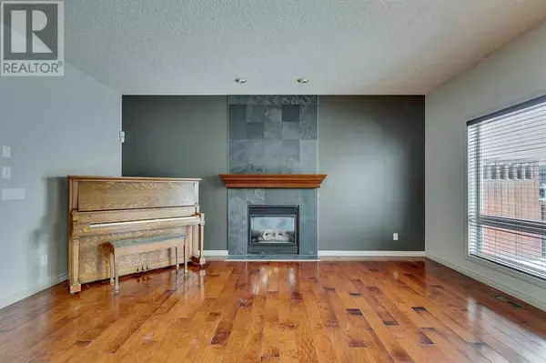 Calgary, AB T3H5R4,159 Cougarstone Court SW