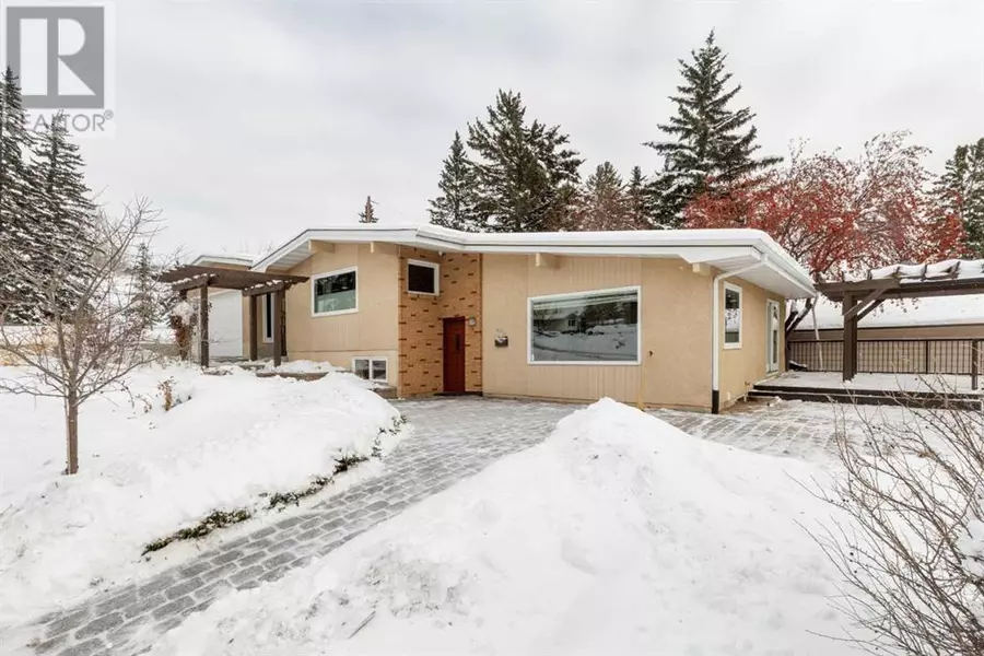 4236 Chippewa Road NW, Calgary, AB T2L1A3