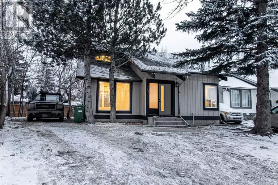 259 Whitehill Place NE, Calgary, AB T1Y3G5