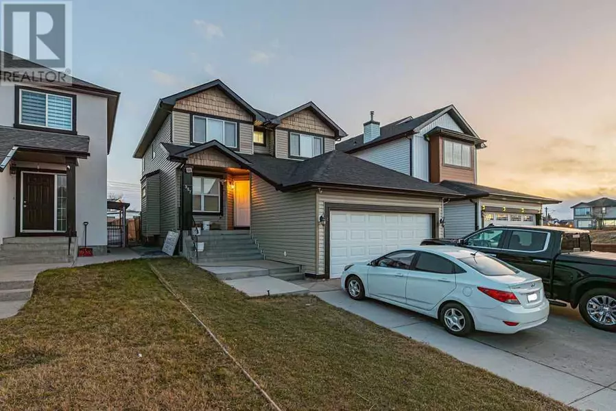 357 Martha's Manor NE, Calgary, AB T3J4Y7