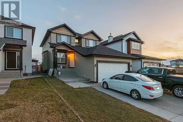 357 Martha's Manor NE, Calgary, AB T3J4Y7