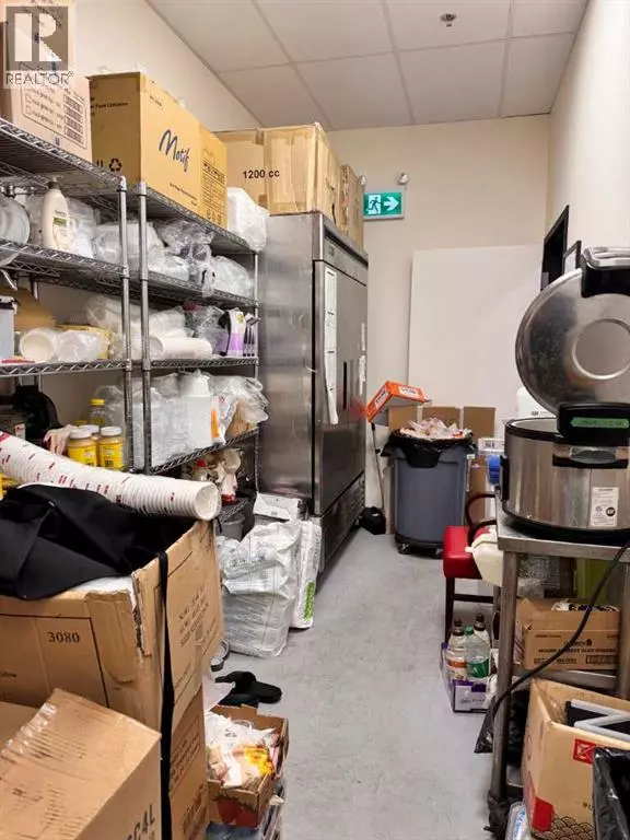 Calgary, AB T2A2Z5,349, 999 36 Street NE