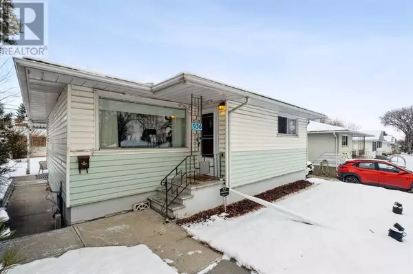 936 40 Avenue NW, Calgary, AB T2K0E7