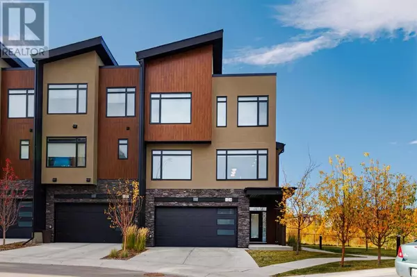 24 Royal Elm Green NW, Calgary, AB T3G0G8