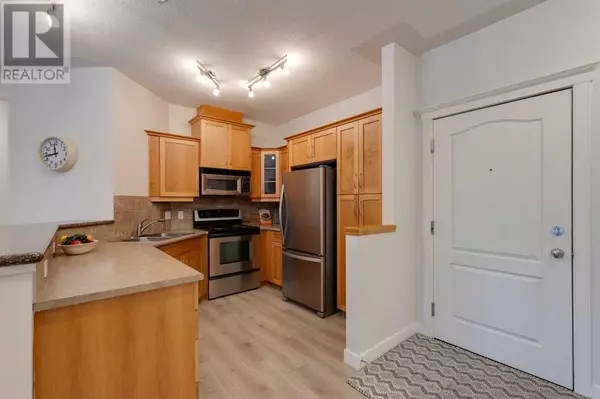 Calgary, AB T3H5X3,105, 10 Discovery Ridge Close SW