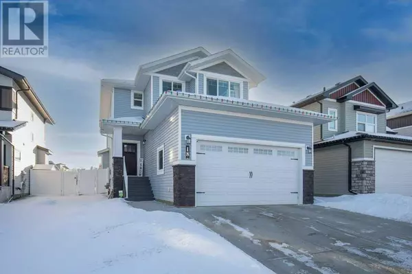 18 Cole Way, Sylvan Lake, AB T4S0L6