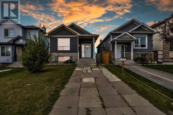 14 Saddlemont Manor NE, Calgary, AB T3J4Z4