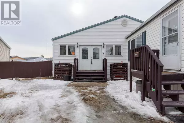 121 Grant Bay, Fort Mcmurray, AB T9H5J1