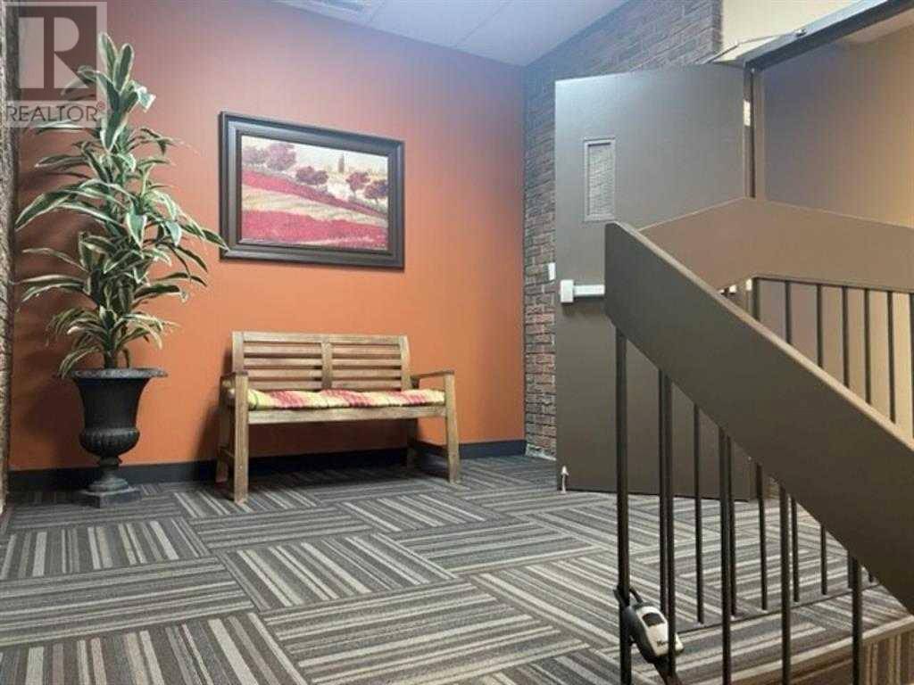 Calgary, AB T2E2R3,218, 1217 Centre Street NW