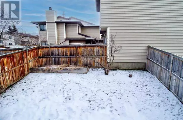 Calgary, AB T2W3Z5,82 Cedardale Crescent SW