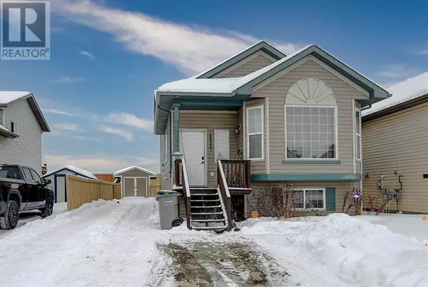 8833 69 Avenue, Grande Prairie, AB T8X0C1