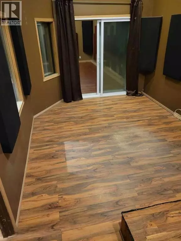 Calgary, AB T2E0P6,104, 3208 8 Avenue NE