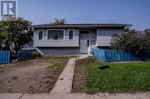 Peace River, AB T8S1R3,10113 100 Avenue