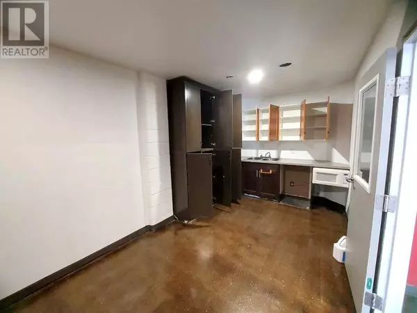 Red Deer, AB T4N5K8,3, 4940 54 Avenue