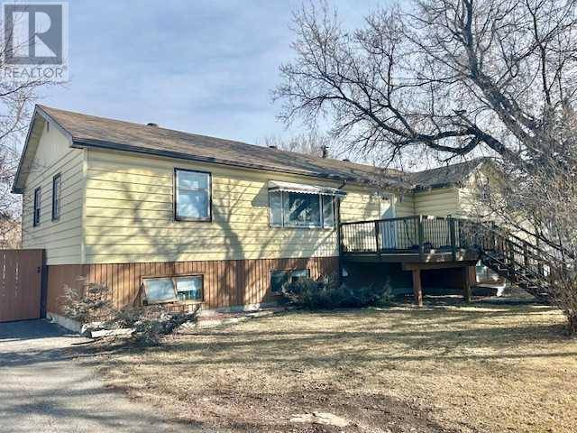 412 2 Avenue NE, Airdrie, AB T4B1R5