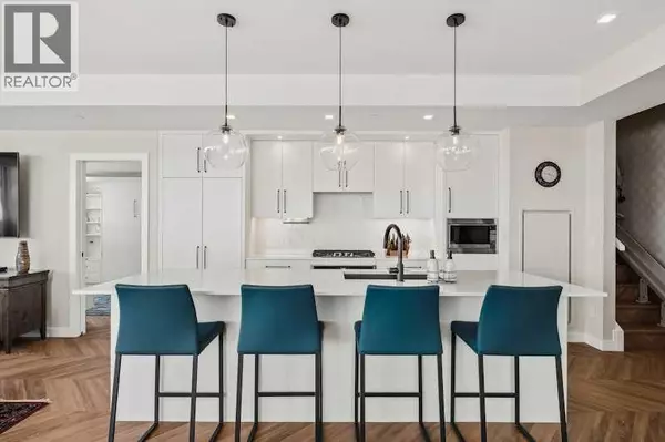 Calgary, AB T3H6B5,717, 8505 Broadcast Avenue SW