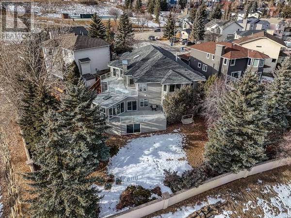 2925 Signal Hill Heights SW, Calgary, AB T3H2X4