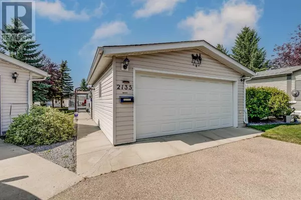 Red Deer, AB T4R2Z8,2135 Danielle Drive