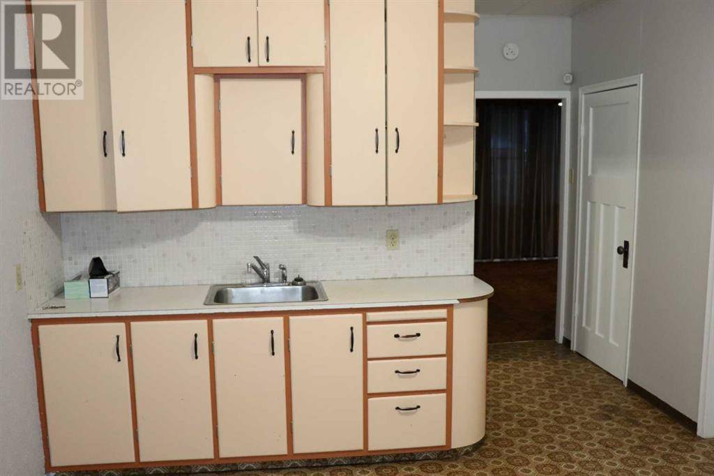 Edson, AB T7E1C6,4702 4 Avenue