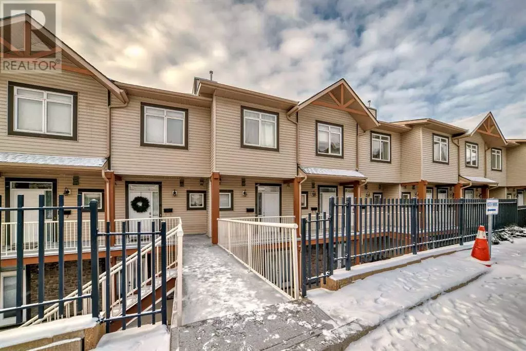 Calgary, AB T3G5N1,14, 153 Rockyledge View NW