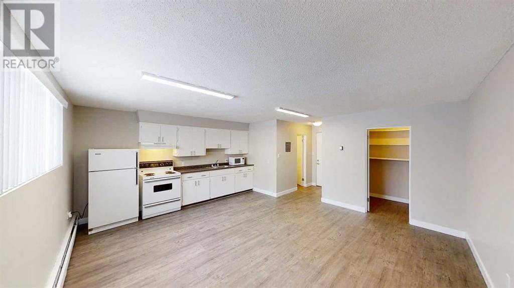 Grande Prairie, AB T8V1G9,106, 9932 105 Avenue