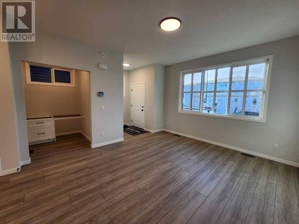 Calgary, AB T3P2E5,105 Lucas Place NW
