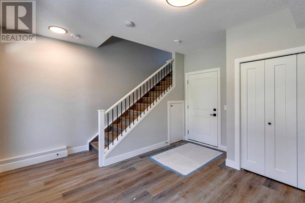 Calgary, AB T3G0G8,267 Royal Elm Road NW