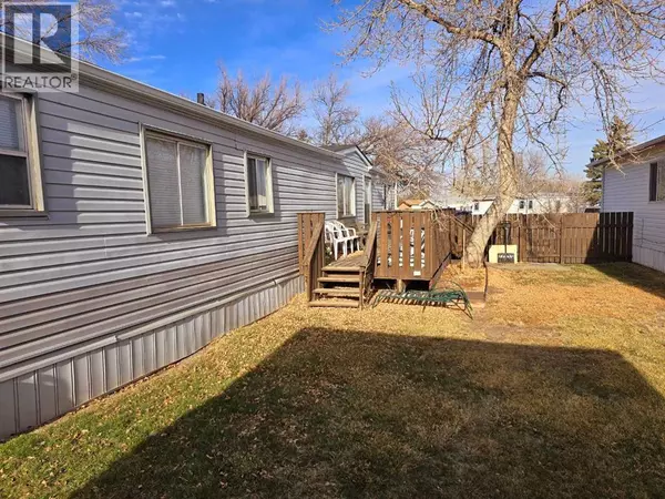 Lethbridge, AB T1K3S5,#61, 1410 43 Street S