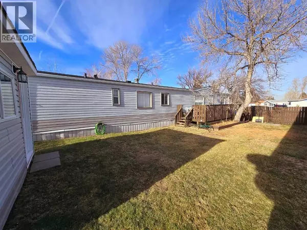 Lethbridge, AB T1K3S5,#61, 1410 43 Street S