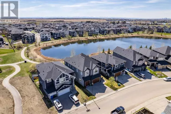 168 Kinniburgh Loop, Chestermere, AB T1X0V1