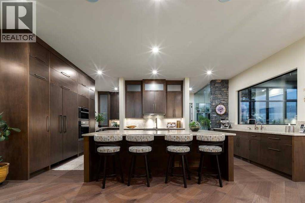 Calgary, AB T3H5M1,2850 77 Street SW