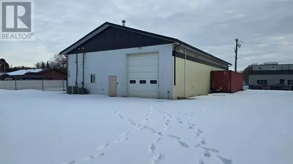 Plamondon, AB T0A2T0,9922 101 Avenue