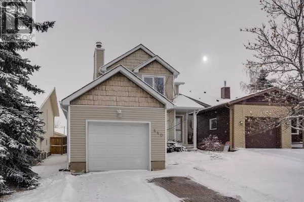 Calgary, AB T3H1L1,440 Strathcona Mews SW