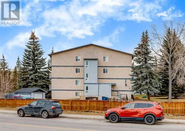 Calgary, AB T3A2E2,102B, 5601 Dalton Drive NW