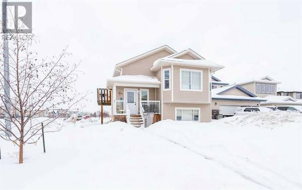 9502 Willow Dr Drive, Grande Prairie, AB T8X0G9