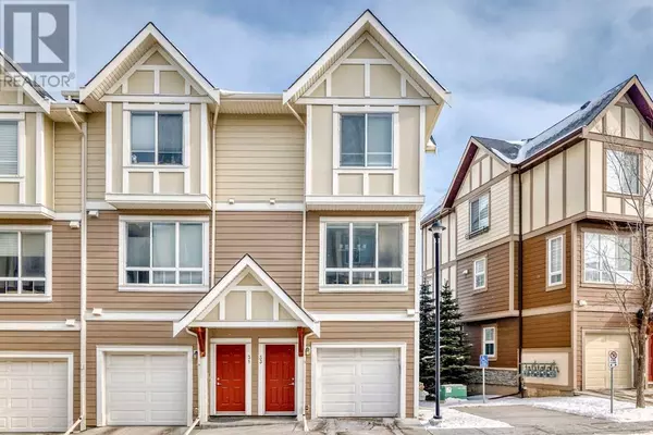 33 Sherwood Lane NW, Calgary, AB T3R0V3