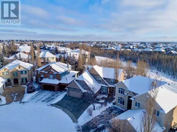 22 Strathridge Grove SW, Calgary, AB T3H4M1