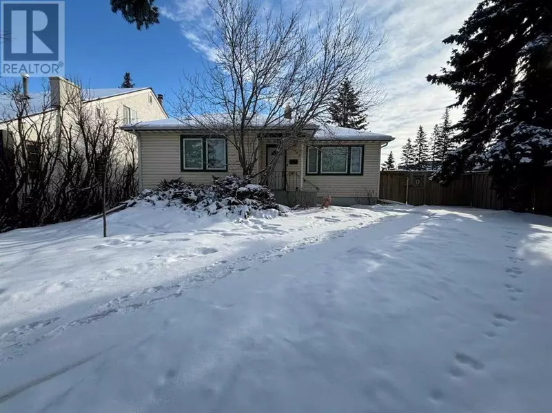 1624 Summit Street SW, Calgary, AB T3C2M1