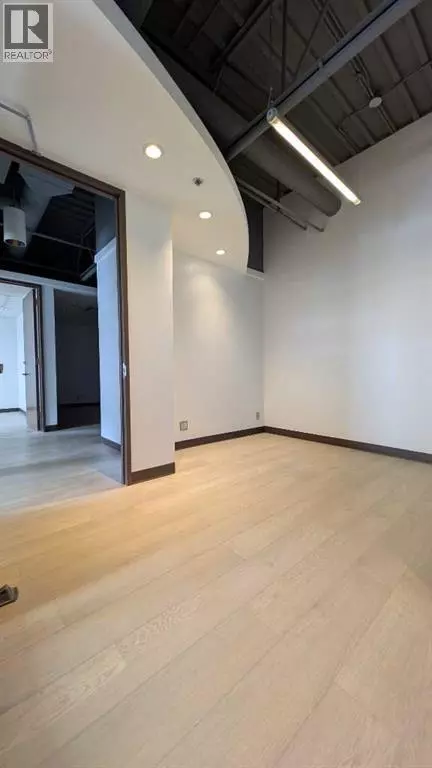 Calgary, AB T2E2N4,327 41 Avenue NE