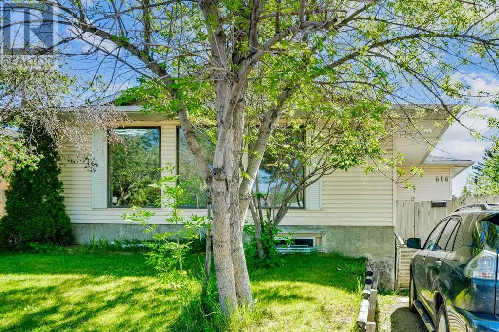 Calgary, AB T1Y1Y4,616 Whitehorn Way NE