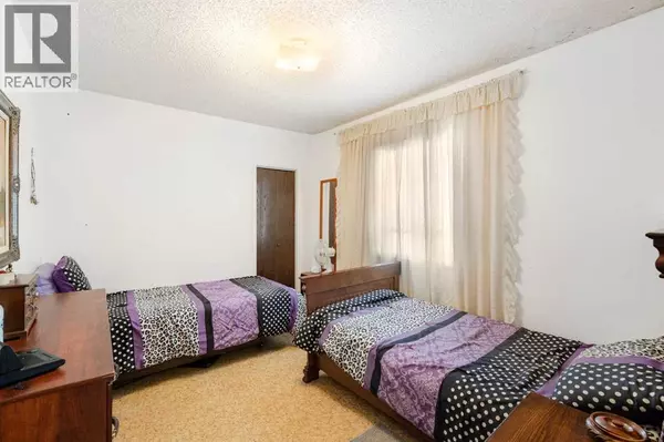 Calgary, AB T2G0J9,1921 7 Avenue SE
